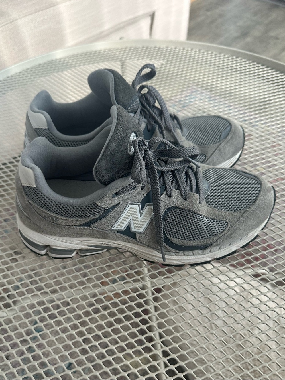 New Balance 2002r